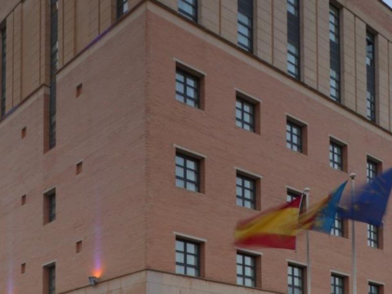 Holiday Inn Express Ciudad De Las Ciencias By Ihg Валенсия Екстериор снимка